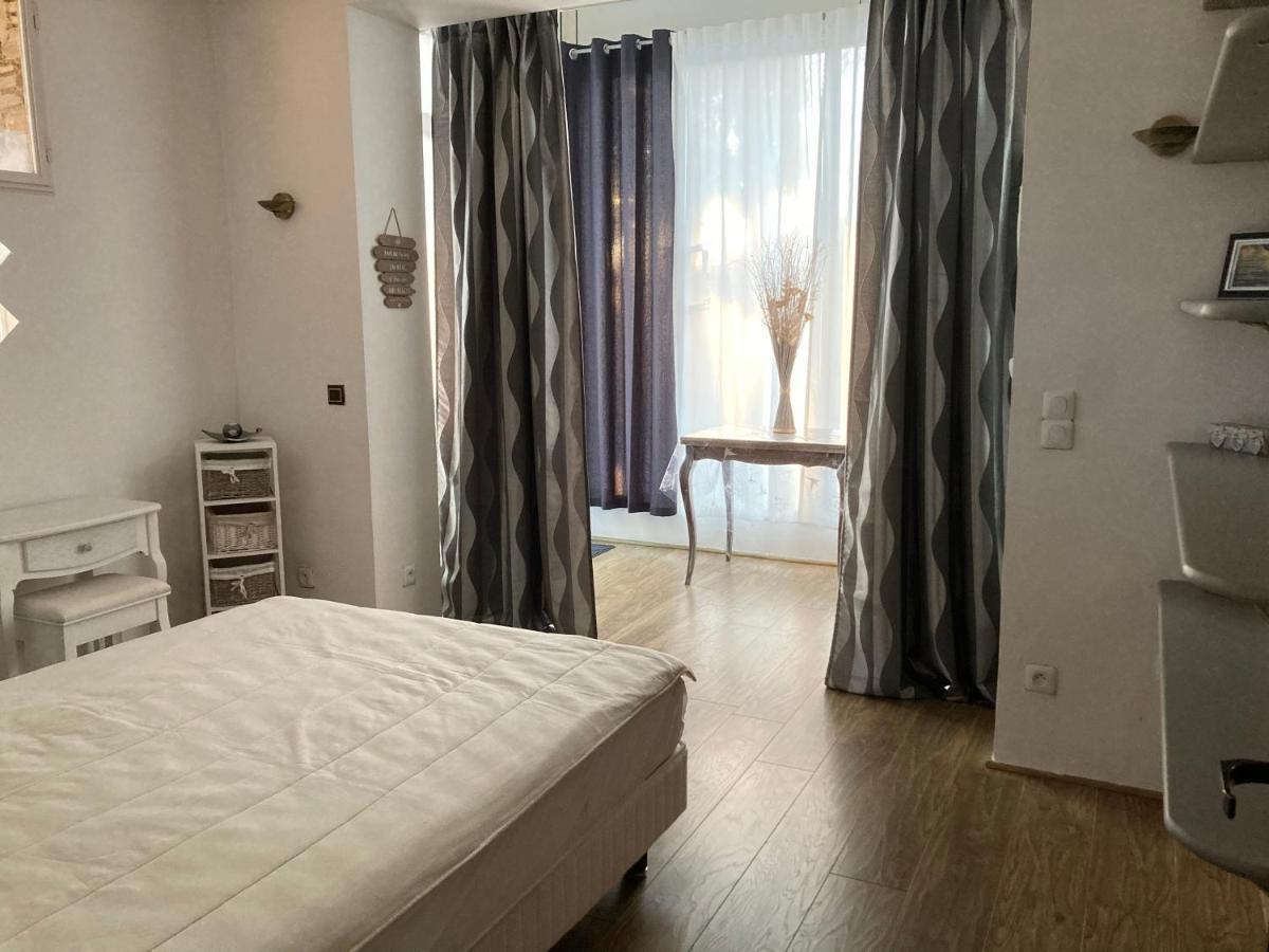 Gite Comme A La Maison Hyeres Exterior photo