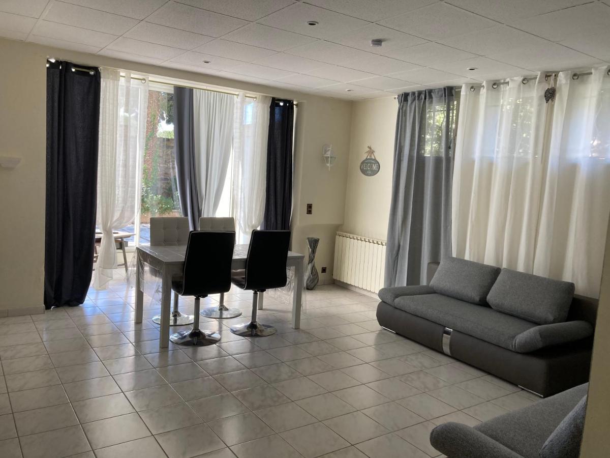 Gite Comme A La Maison Hyeres Exterior photo