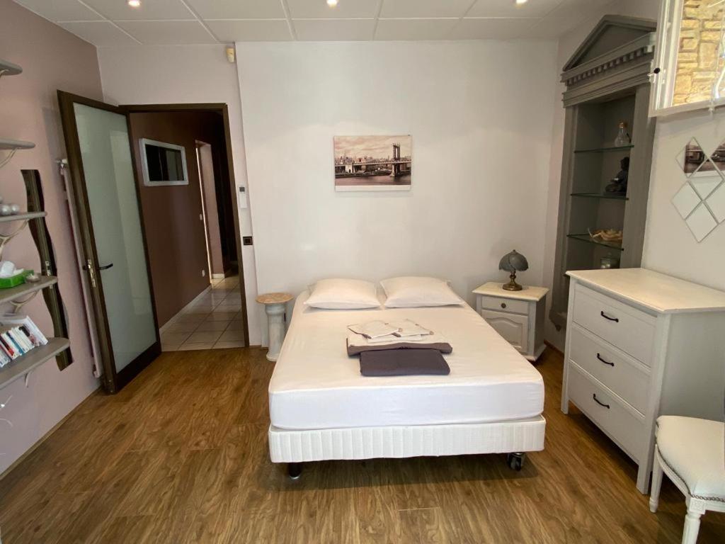 Gite Comme A La Maison Hyeres Exterior photo